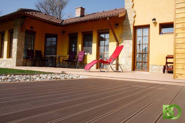 Terrassendielen im Einfamilienhaus